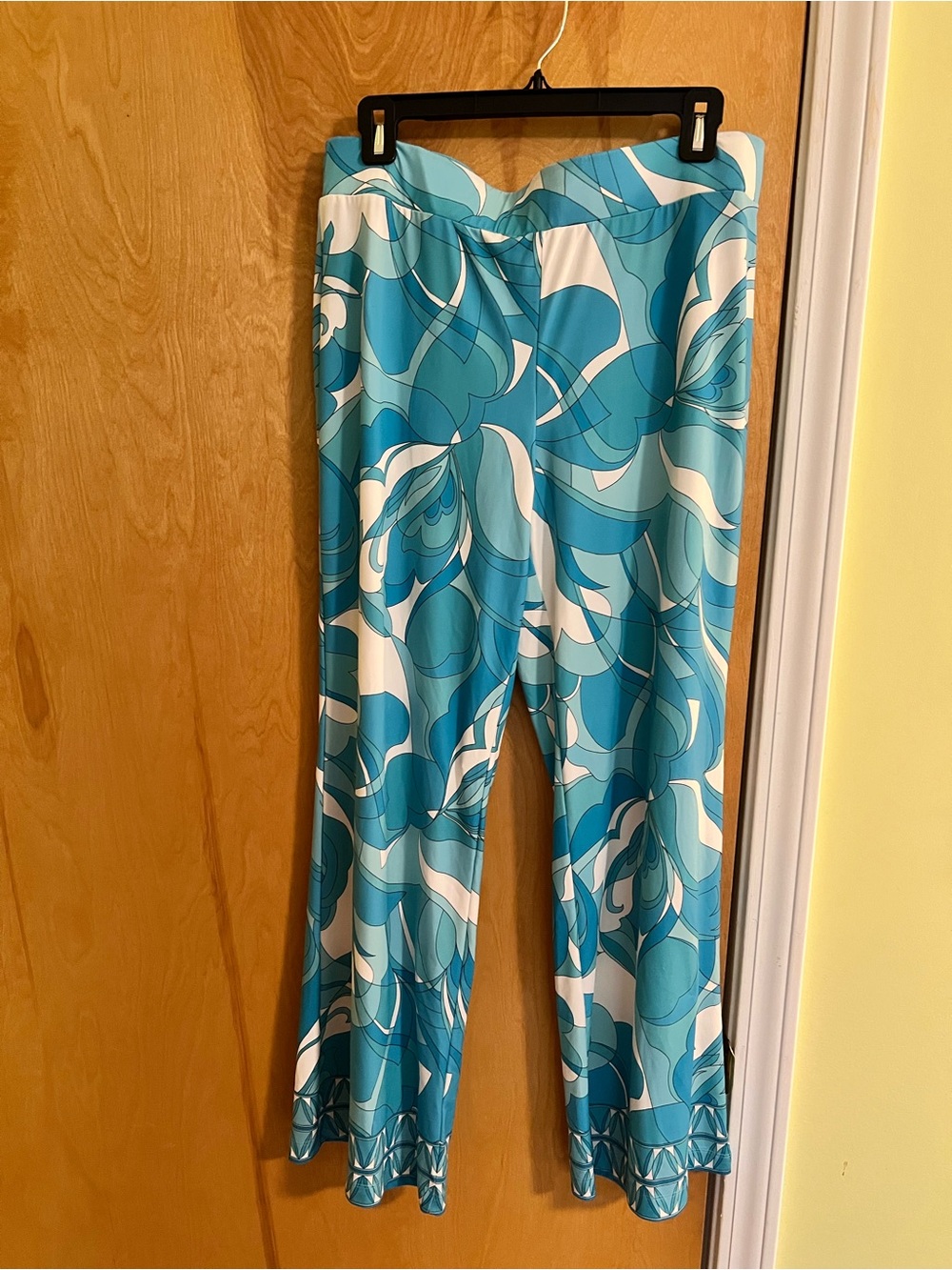 Boston Proper Blue & White Abstract Print Pants